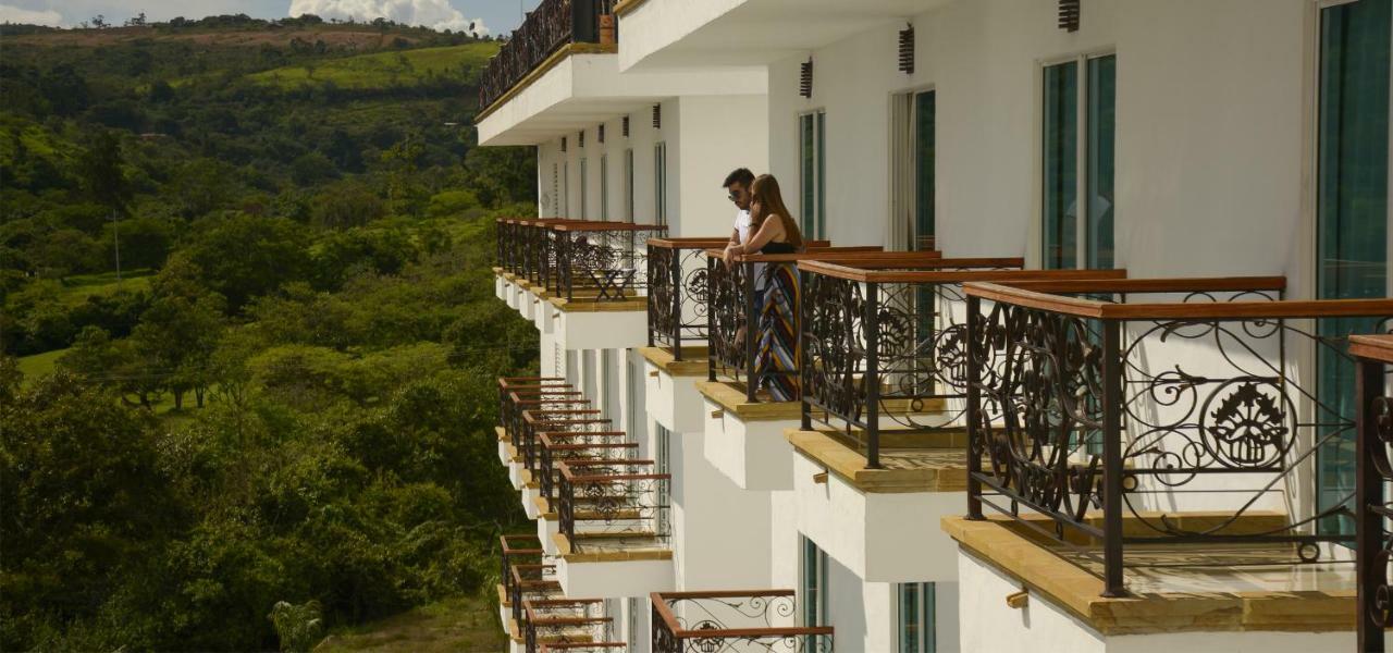 Hotel Majam'S Resort 圣希尔 外观 照片